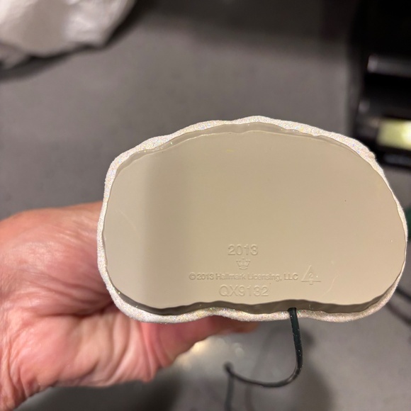 2013 Hallmark Keepsake Holiday Lighthouse flashing ornament - Picture 9 of 11